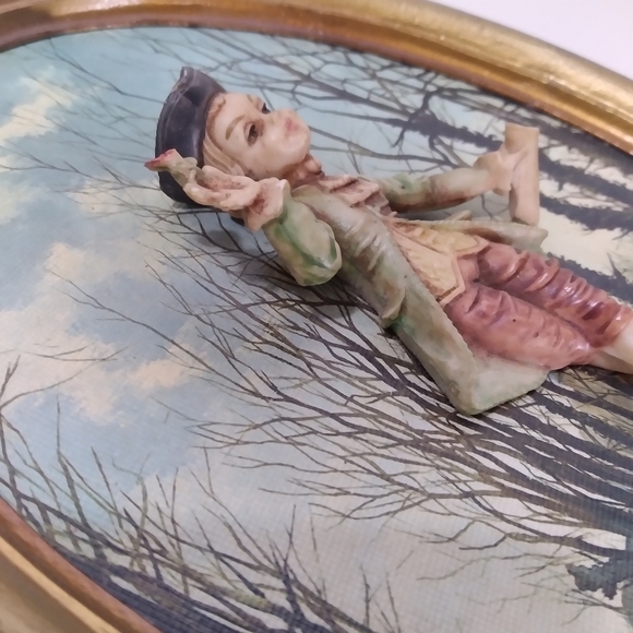vintage Empire Resin Figural Oval Wall Plaques Italy Mid Century (Set of 2) - Picture 5 of 7